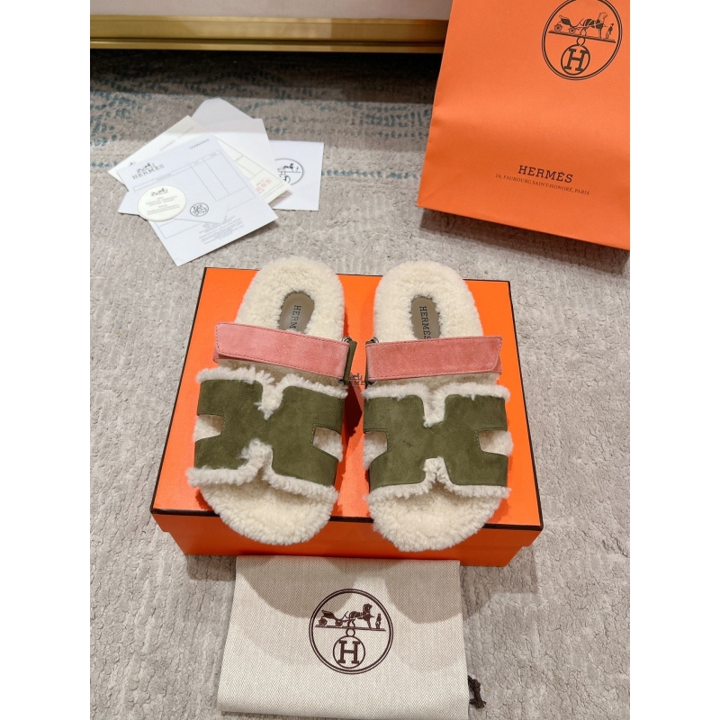 H**mes slippers